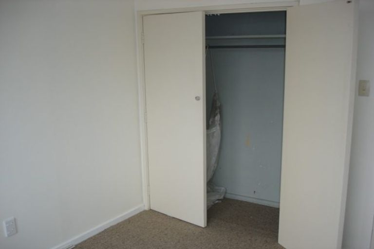 Photo of property in Milford Court Flats, 12/515a Adelaide Road, Berhampore, Wellington, 6023