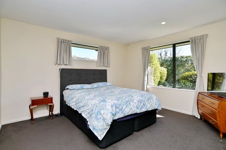 Photo of property in 39 Mauger Drive, Heathcote Valley, Christchurch, 8022