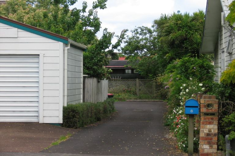 Photo of property in 8 Highbury Street, Avondale, Auckland, 1026