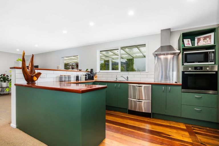 Photo of property in 60 Westminster Road, Wainuiomata, Lower Hutt, 5014