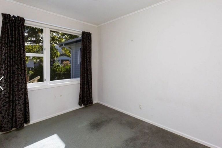Photo of property in 14 Molloys Road, Te Marua, Upper Hutt, 5018