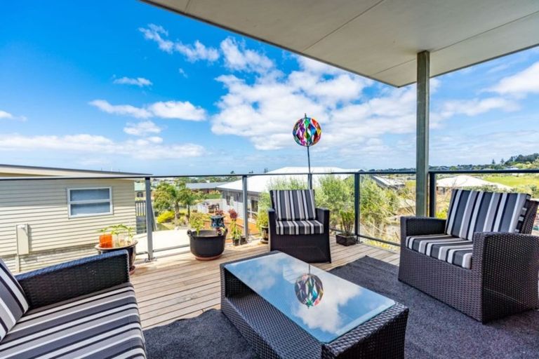 Photo of property in 5 Marram Place, Mangawhai Heads, Mangawhai, 0505
