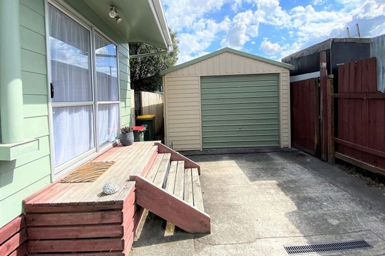 Photo of property in 4b Cricket Place, Melville, Hamilton, 3206