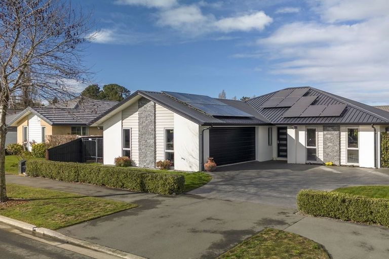 Photo of property in 14 Weruweru Street, Marshland, Christchurch, 8083