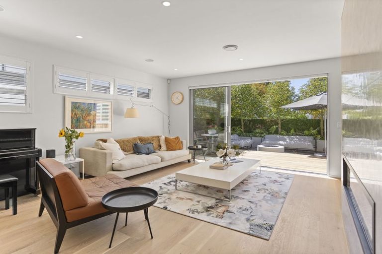 Photo of property in 49b Mcdougall Avenue, St Albans, Christchurch, 8014