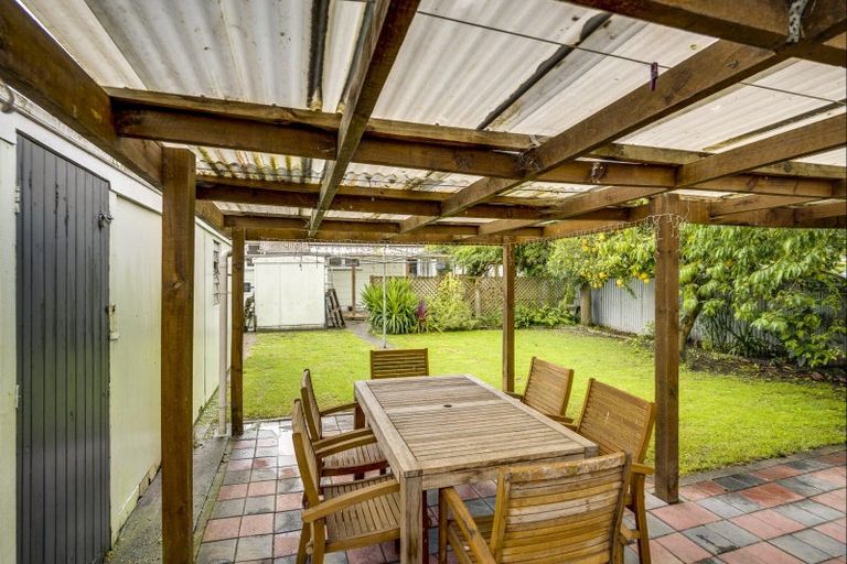 Photo of property in 1103 Jellicoe Street, Mayfair, Hastings, 4122