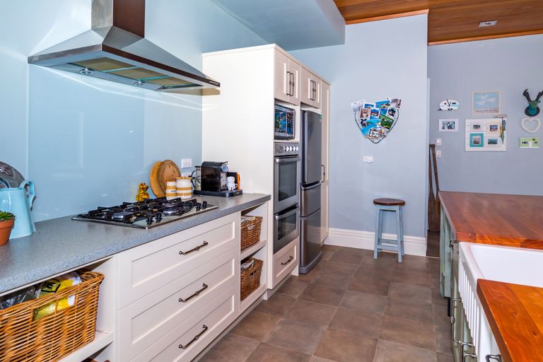 Photo of property in 1 Nelson Terrace, Seaview, Timaru, 7910