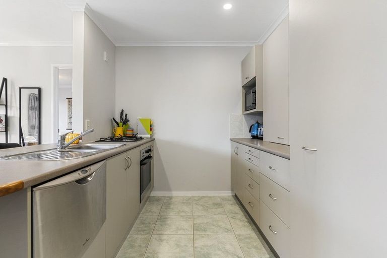 Photo of property in Salisbury Crown, 10/7 Salisbury Avenue, Mount Maunganui, 3116