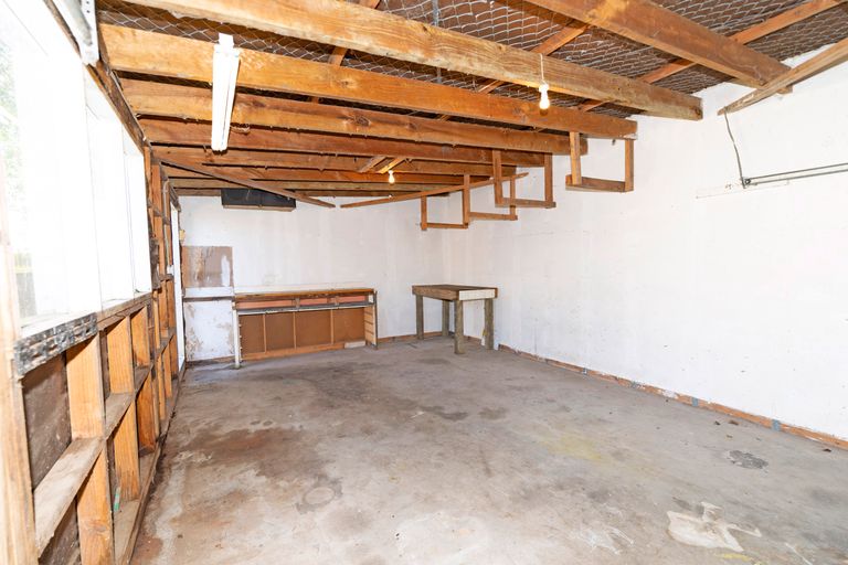 Photo of property in 2/162 Universal Drive, Henderson, Auckland, 0610