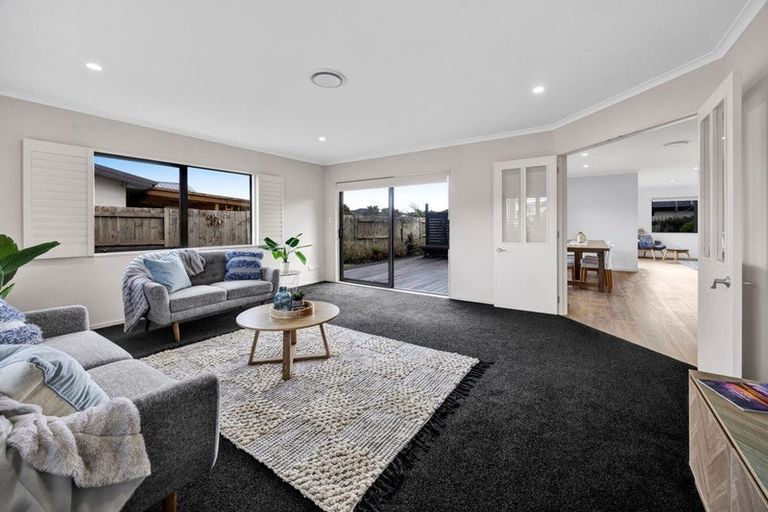 Photo of property in 5 Marlin Terrace, Bell Block, New Plymouth, 4312