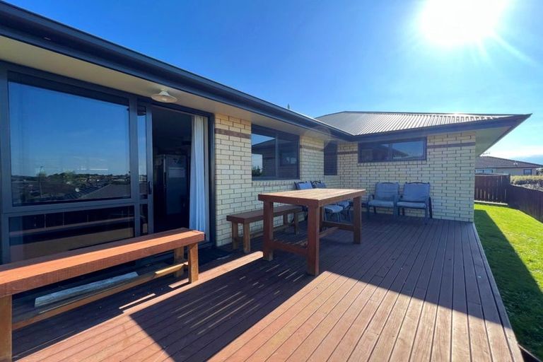 Photo of property in 11b Sharaleigh Place, Grandview Heights, Hamilton, 3200