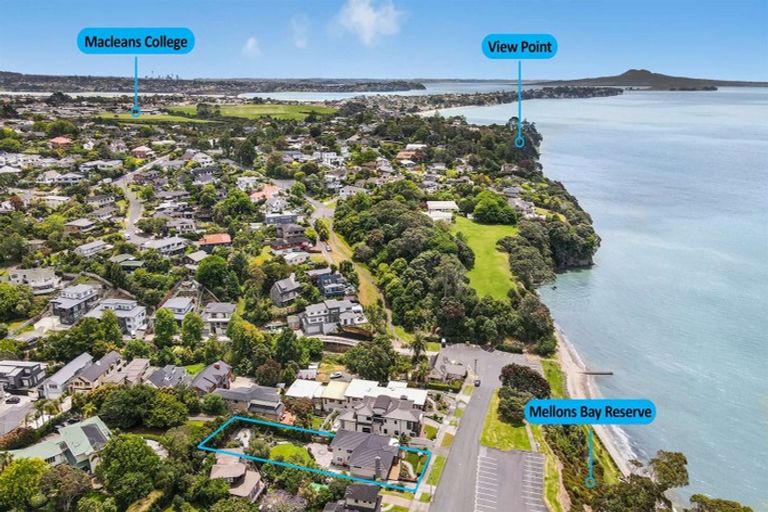 Photo of property in 172 Mellons Bay Road, Mellons Bay, Auckland, 2014