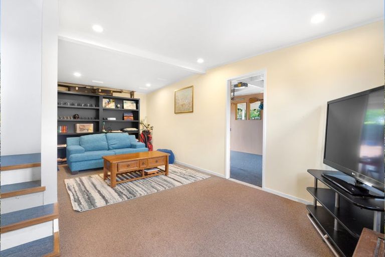 Photo of property in 31 Riverside Road, Orewa, 0931