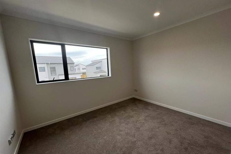 Photo of property in 44 Kairakau Street, Papakura, 2110
