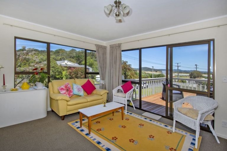 Photo of property in 43 Te Maika Road, Ngunguru, Whangarei, 0173