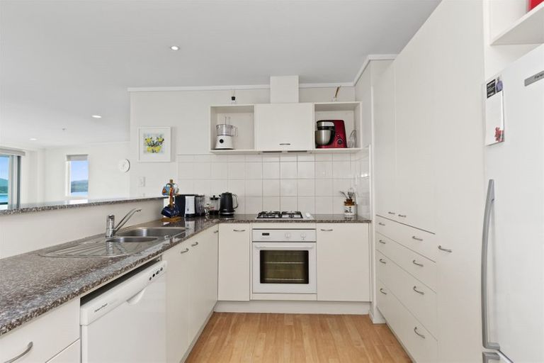 Photo of property in 12/72e Devonport Road, Tauranga, 3110