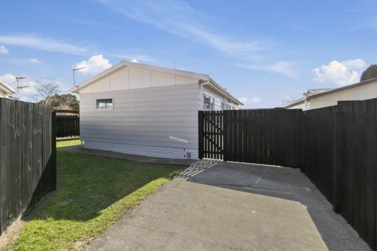 Photo of property in 15b Trevethick Grove, Woburn, Lower Hutt, 5010