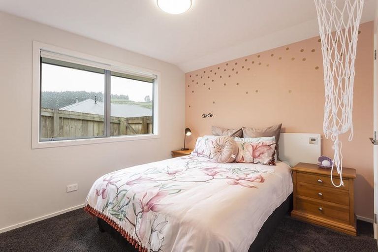 Photo of property in 11 Glendermid Close, Sawyers Bay, Port Chalmers, 9023