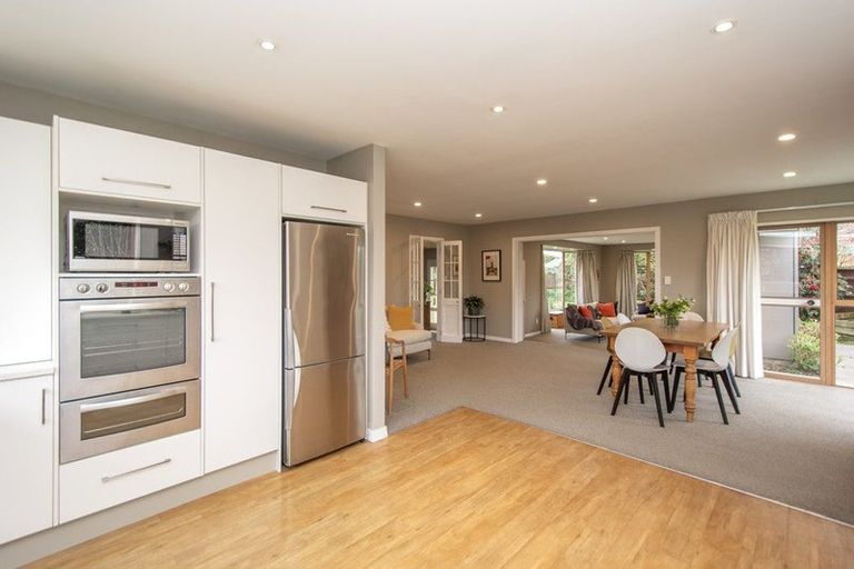 Photo of property in 19a Witbrock Crescent, Burnside, Christchurch, 8053