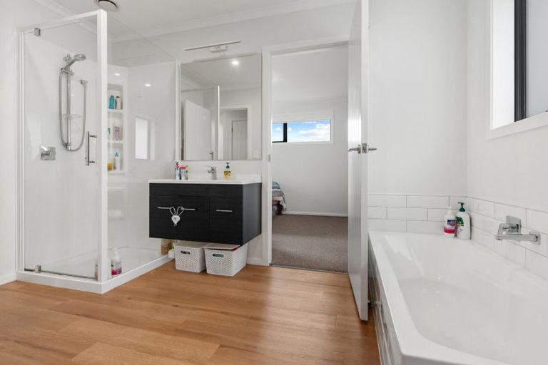 Photo of property in 6 Mitre Way, Solway, Masterton, 5810