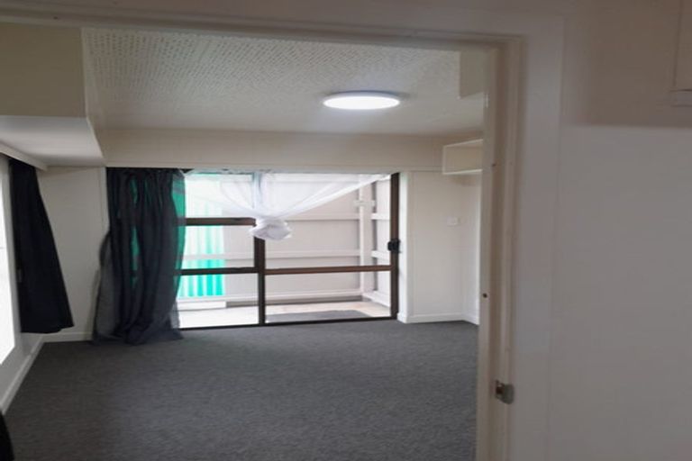 Photo of property in 17 Third Avenue, Avenues, Whangarei, 0110