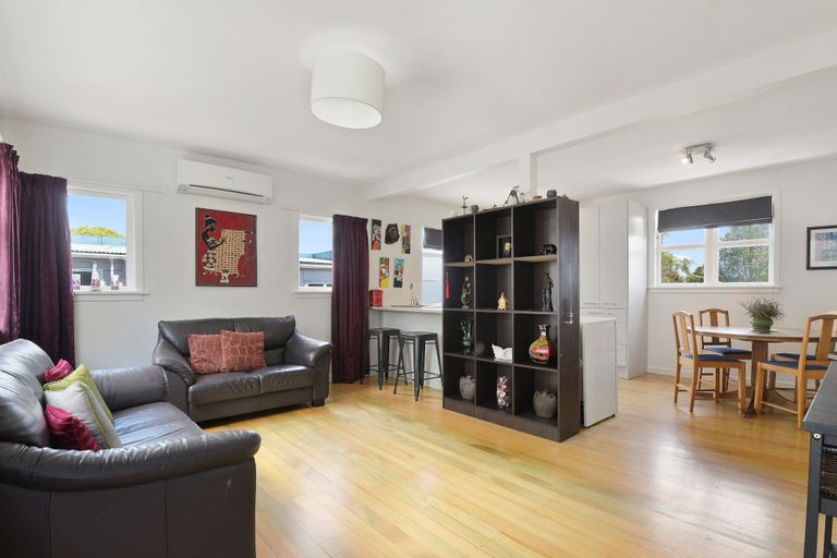 Photo of property in 2/86 Gardner Avenue, New Lynn, Auckland, 0600