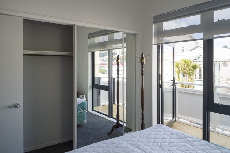 Photo of property in Pirie Street Townhouses, 9/35 Pirie Street, Mount Victoria, Wellington, 6011