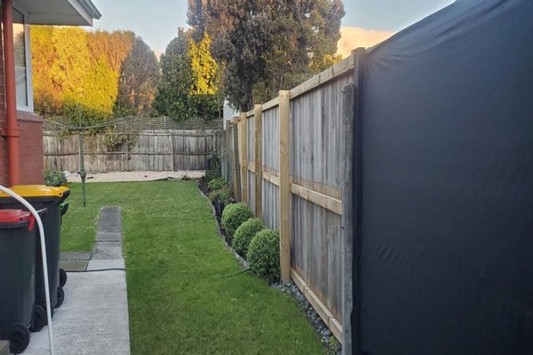 Photo of property in 2/82 Grahams Road, Burnside, Christchurch, 8041