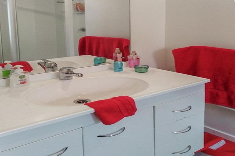 Photo of property in 11b O'halloran Road, Howick, Auckland, 2014