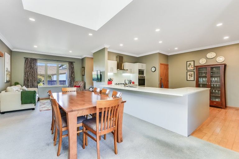 Photo of property in 18 Fairfield Road, Fairfield, Hamilton, 3214