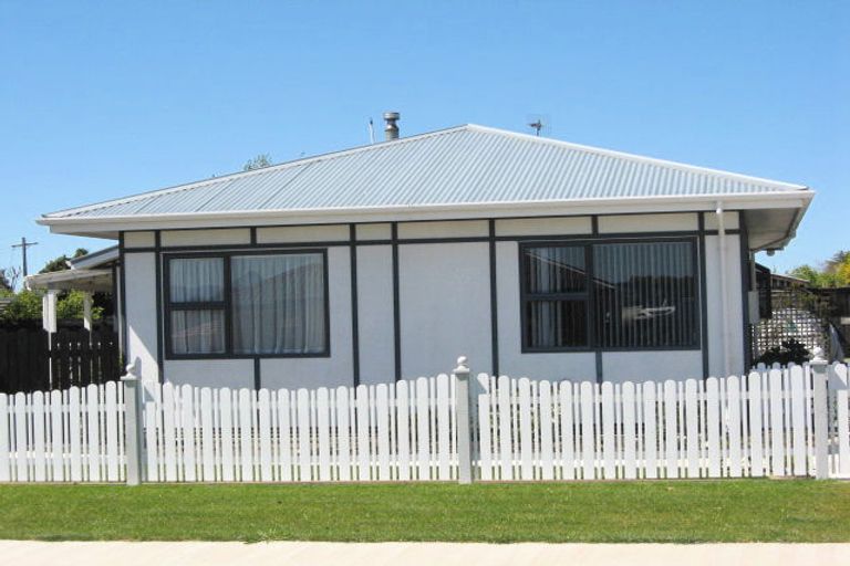 Photo of property in 14 Waipuna Street, Mayfield, Blenheim, 7201