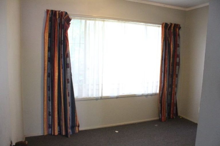 Photo of property in 2 Sherie Place, Howick, Auckland, 2014