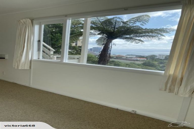 Photo of property in 5/60 Fairlie Terrace, Kelburn, Wellington, 6021