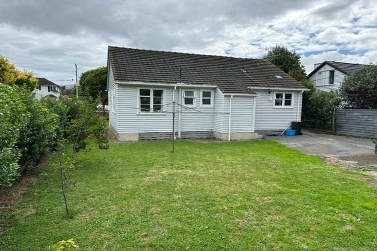 Photo of property in 284 Naenae Road, Naenae, Lower Hutt, 5011