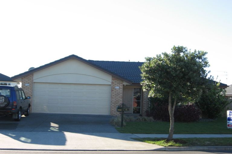 Photo of property in 31 Blackwood Drive, Wattle Downs, Auckland, 2103