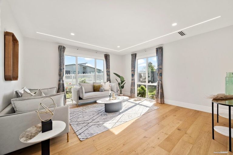 Photo of property in 47 Kewa Road, Albany Heights, Auckland, 0632