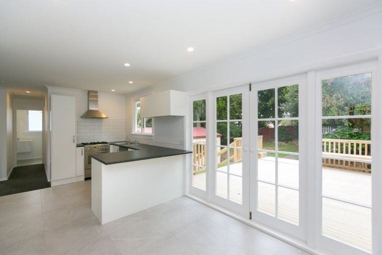 Photo of property in 7 Raniera Street, Glen Avon, New Plymouth, 4312