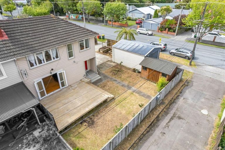 Photo of property in 104 Whites Line East, Waiwhetu, Lower Hutt, 5010