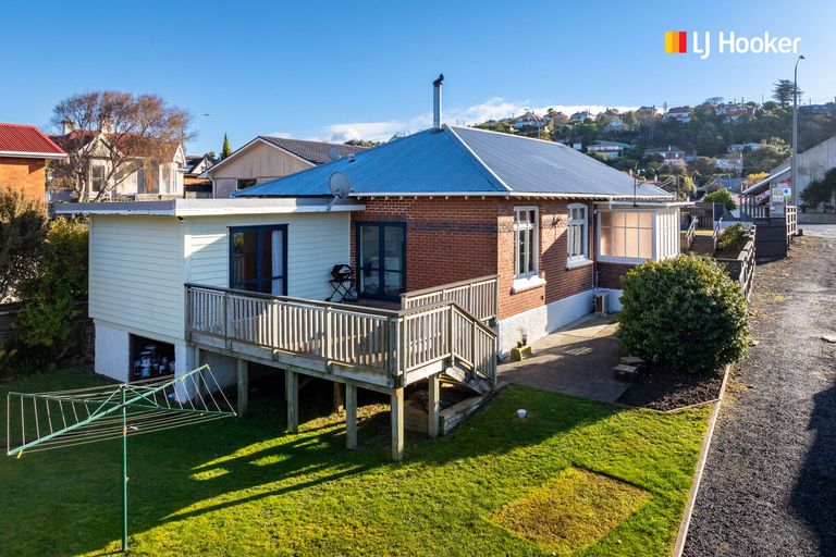 Photo of property in 132 Musselburgh Rise, Musselburgh, Dunedin, 9013