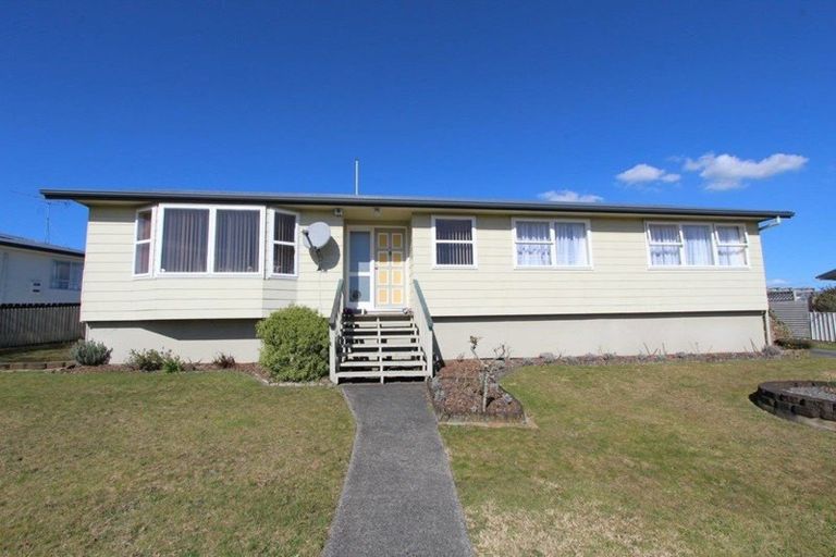 Photo of property in 8 Wairoa Place, Tokoroa, 3420