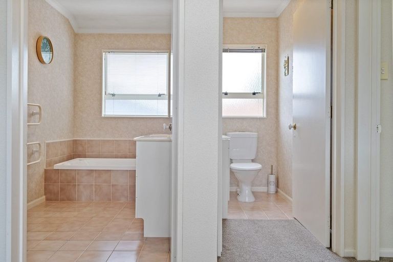 Photo of property in 8 Thornton Road, Cambridge, 3434