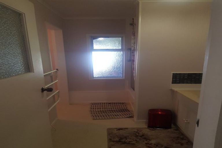 Photo of property in 85 Beauchamp Street, Karori, Wellington, 6012