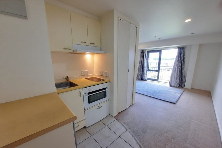 Photo of property in 10d Crown Lynn Place, New Lynn, Auckland, 0600