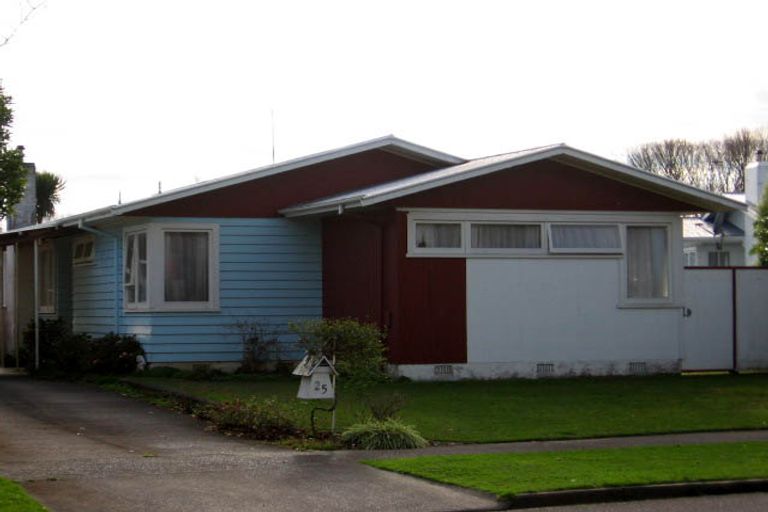 Photo of property in 25 Buick Crescent, Awapuni, Palmerston North, 4412