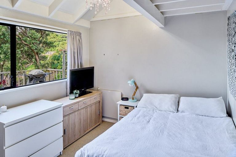 Photo of property in 100 Pope Street, Camborne, Porirua, 5026