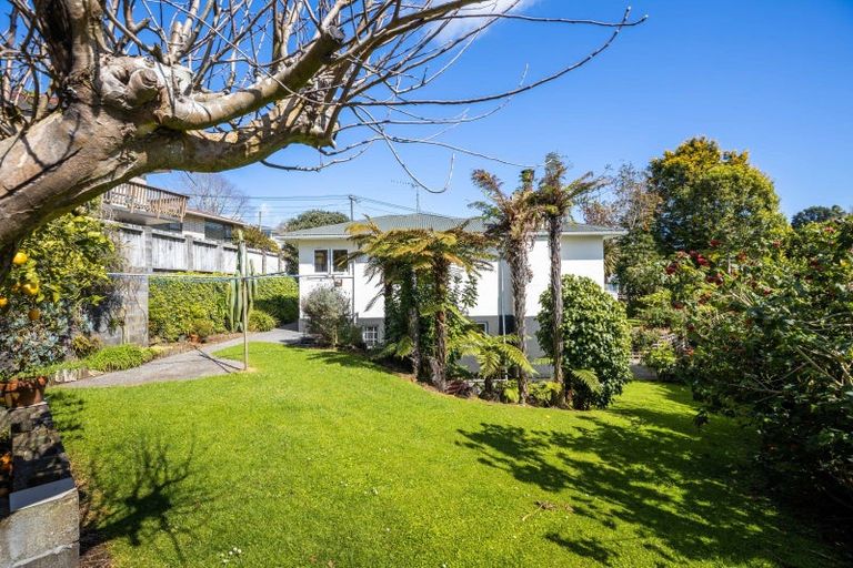 Photo of property in 3 Penrith Street, Westown, New Plymouth, 4310