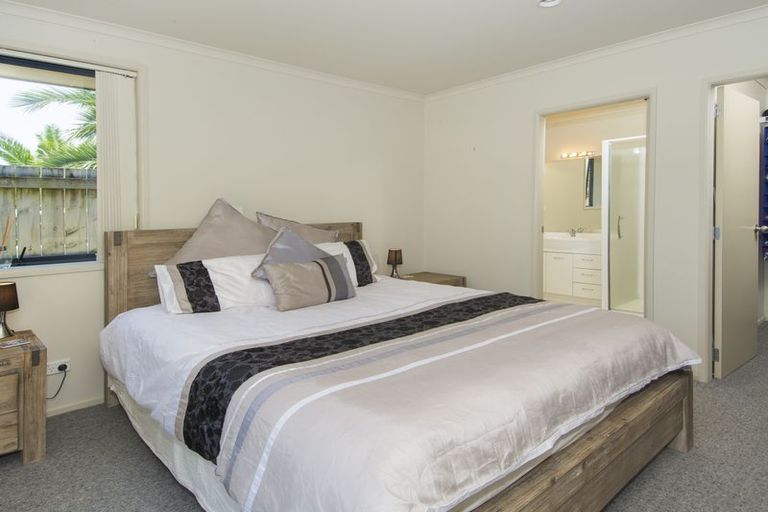 Photo of property in 707 Gloucester Road, Papamoa Beach, Papamoa, 3118