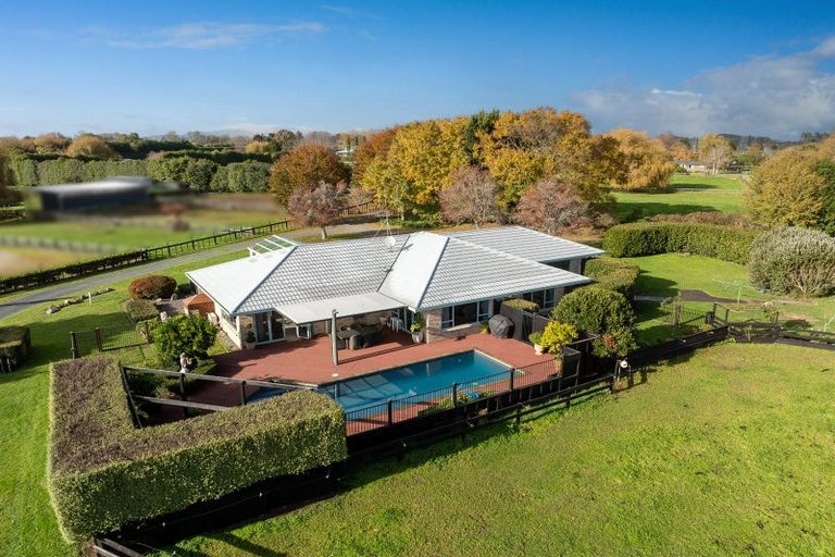 Photo of property in 204 Racecourse Road, Cambridge, 3493