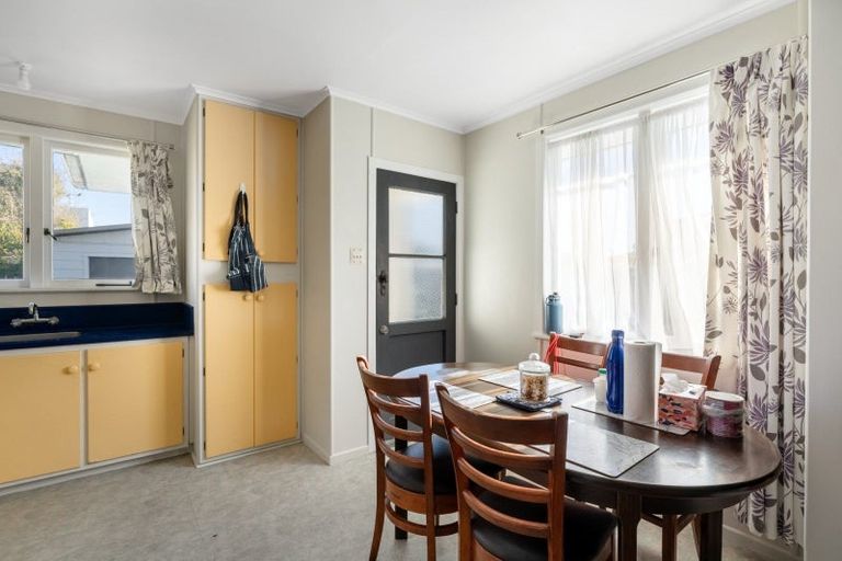 Photo of property in 52 Henderson Crescent, Parkvale, Tauranga, 3112