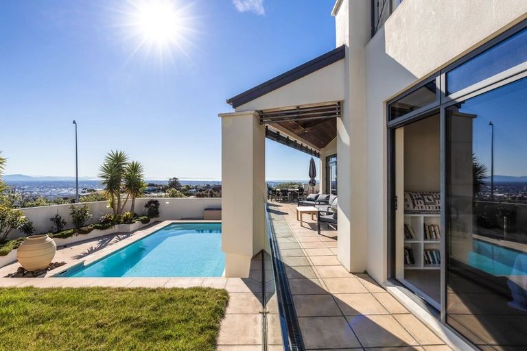 Photo of property in 1 Stonewall Place, Huntsbury, Christchurch, 8022